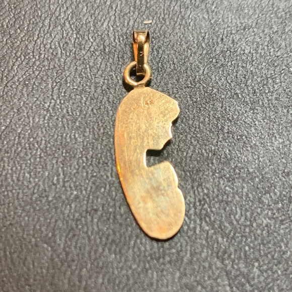 🎉HP🎉 Vintage 14k Gold Praying Child Pendant - Picture 5 of 5